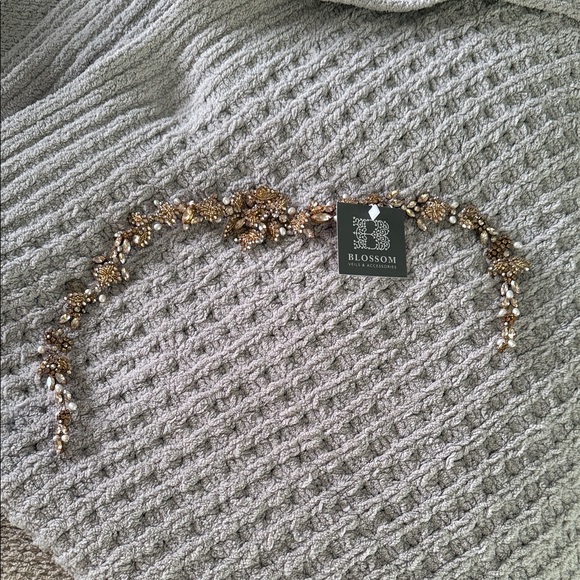 Gold and Brown Women's Headband - Picture 1 of 4